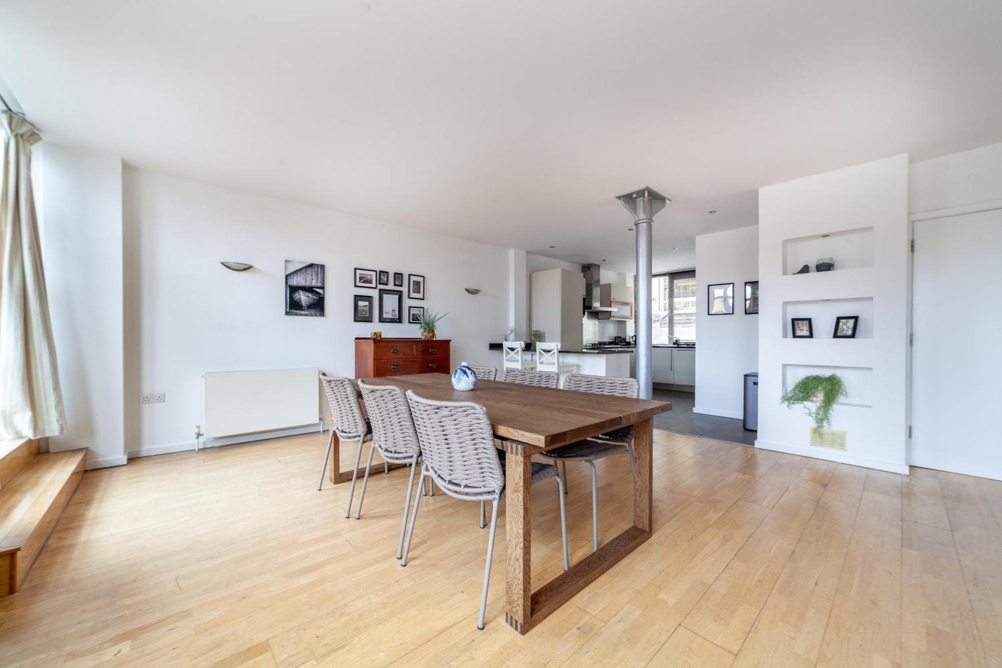Elegance & Chic Design - 2-Bedroom Haven London Bagian luar foto