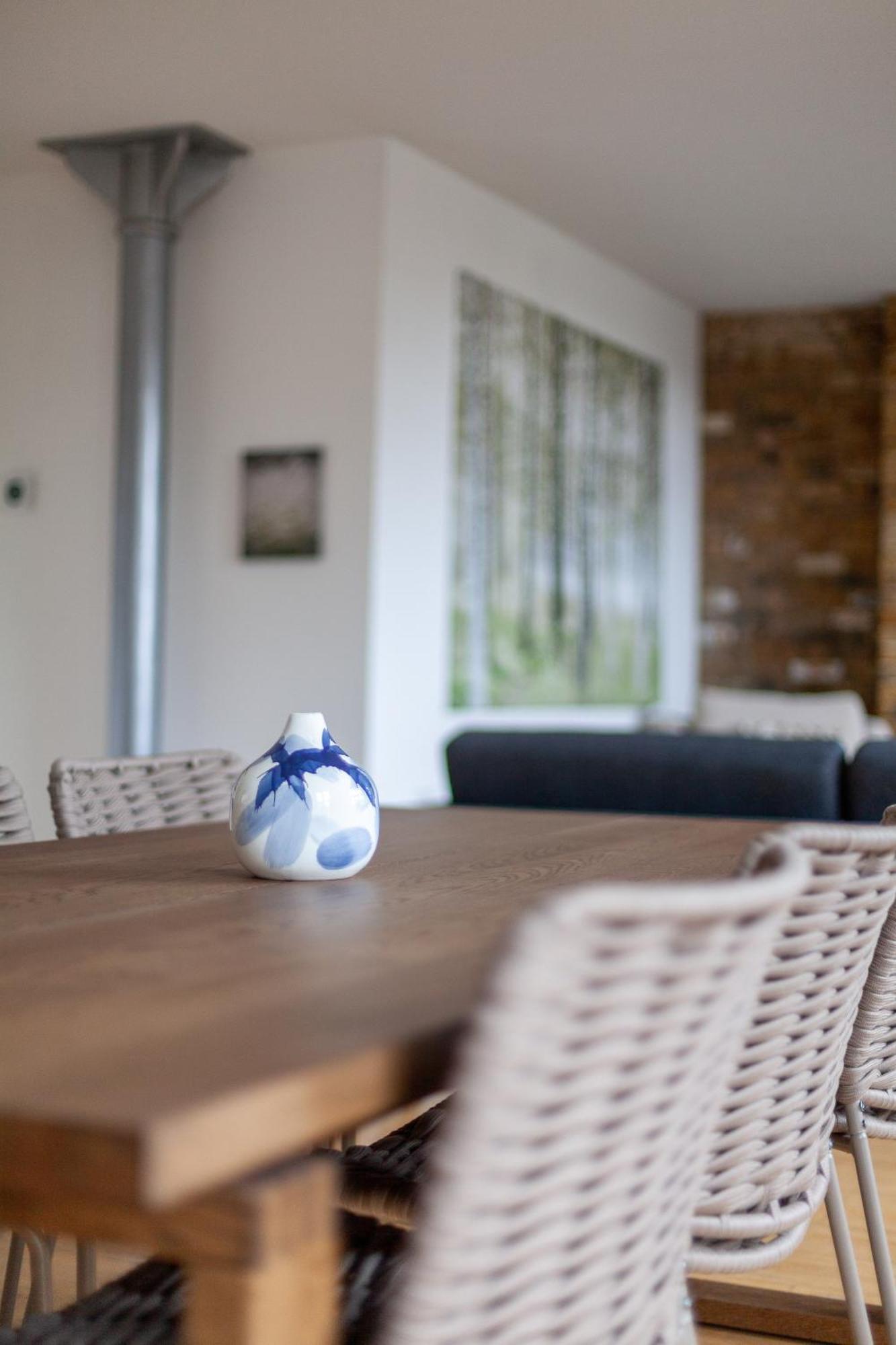 Elegance & Chic Design - 2-Bedroom Haven London Bagian luar foto