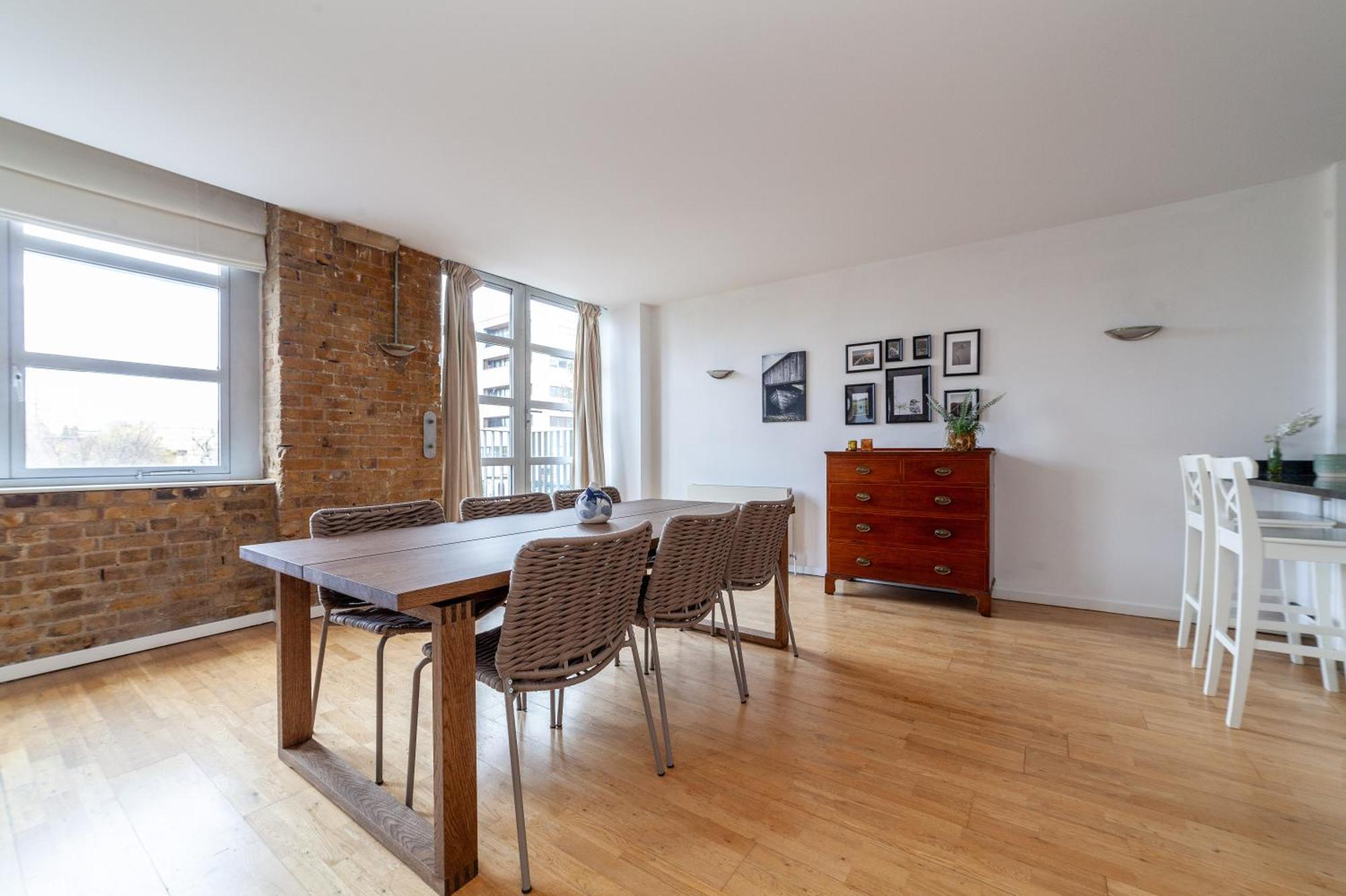 Elegance & Chic Design - 2-Bedroom Haven London Bagian luar foto